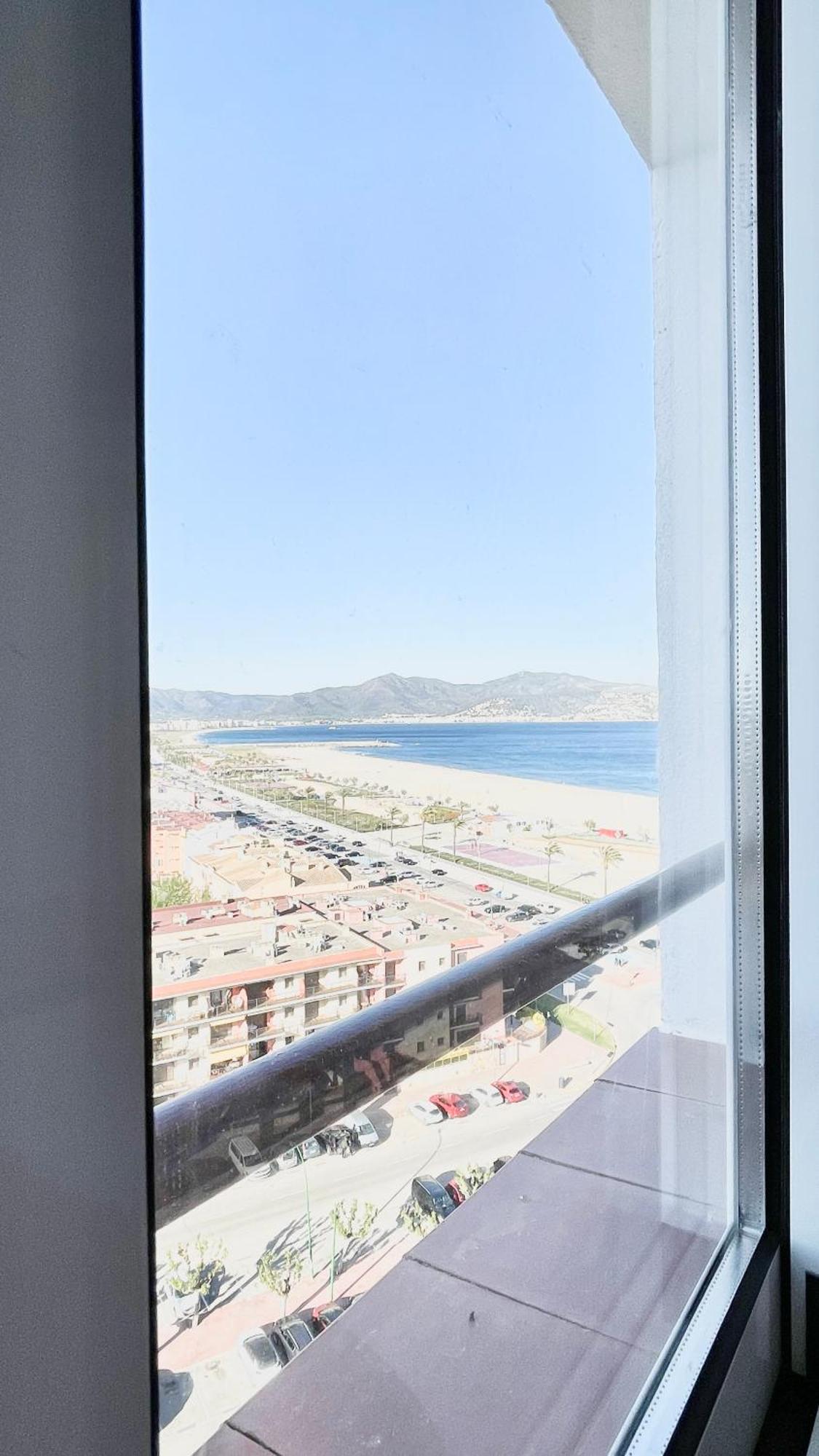 Apartament Estilos I Renovat A Primera Linia, Amb Vistes Privilegiades! 艾姆布里亚布拉瓦 外观 照片